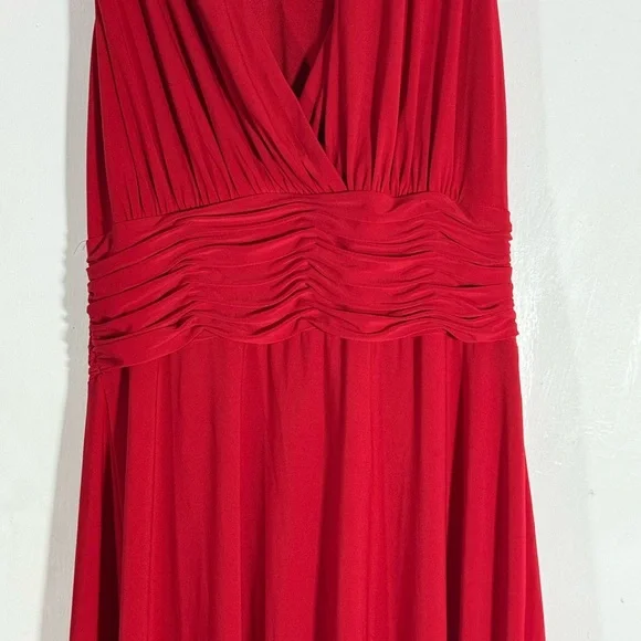 Evan Picone Deep Red Maxi Dress - Picture 9 of 11